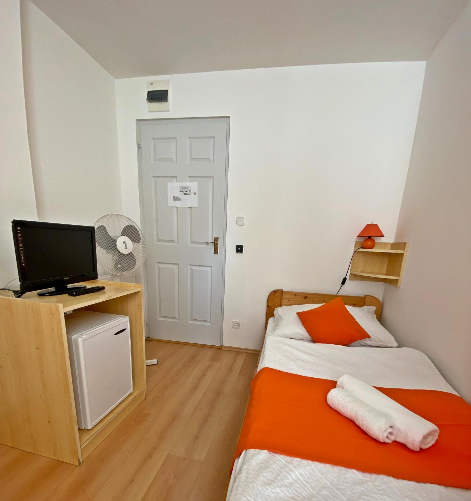 Hotel Magnólia Balatonszepezd Quarto foto