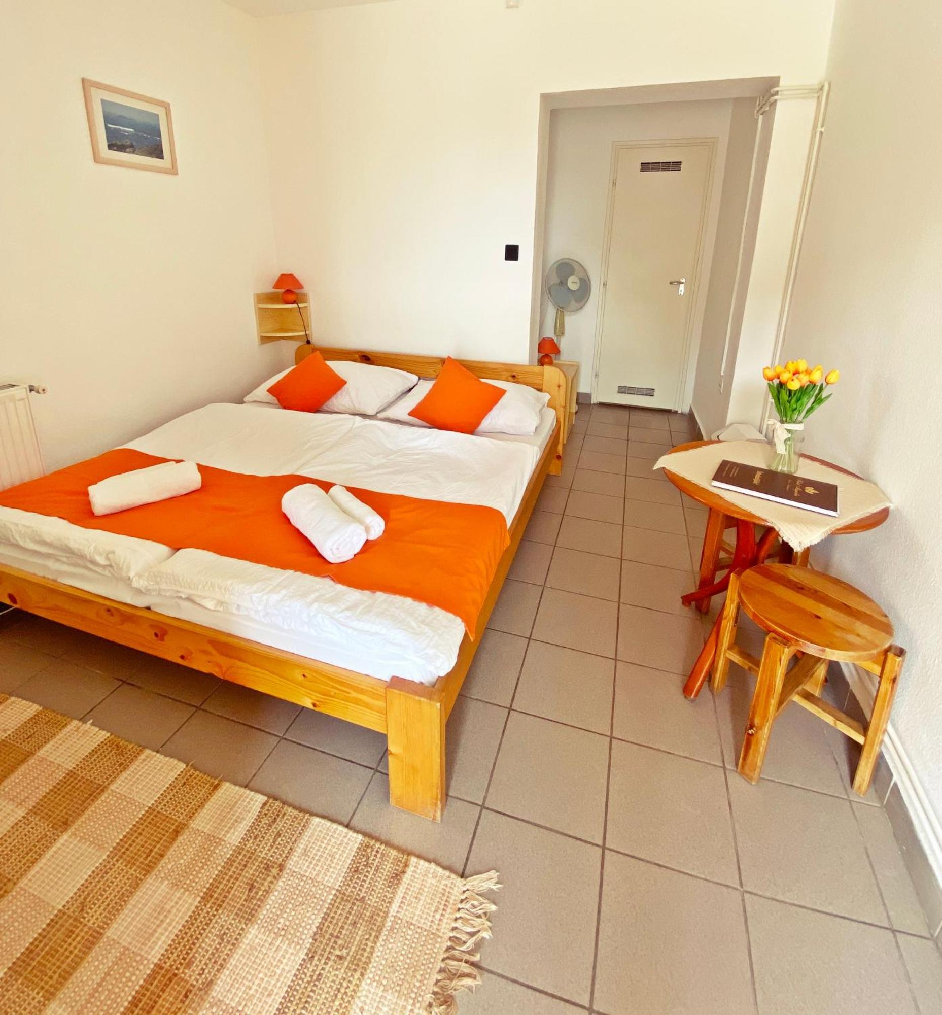 Hotel Magnólia Balatonszepezd Quarto foto