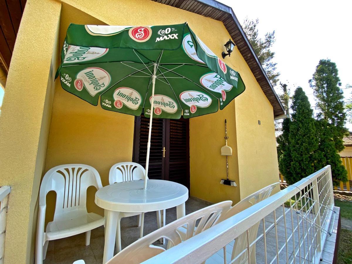 Hotel Magnólia Balatonszepezd Exterior foto